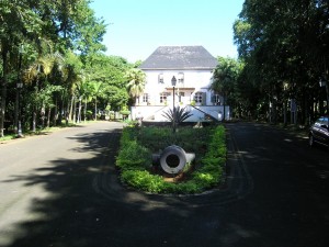 Le musée naval un matin ensoleillé