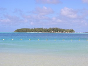 L'îlot Deux Cocos depuis la plage de Blue Bay