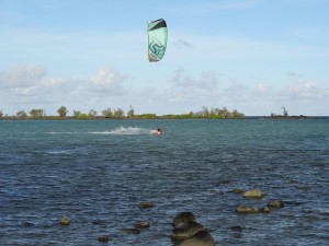 Du kite surf à Anse la Raie